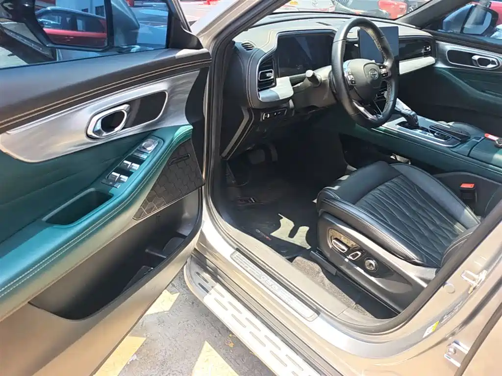 GAC Trumpchi Trumpchi GS8 2022 Pilot Series 2.0TGDI 2WD Luxury Smart Connect Edition (7-Seater) фото 16