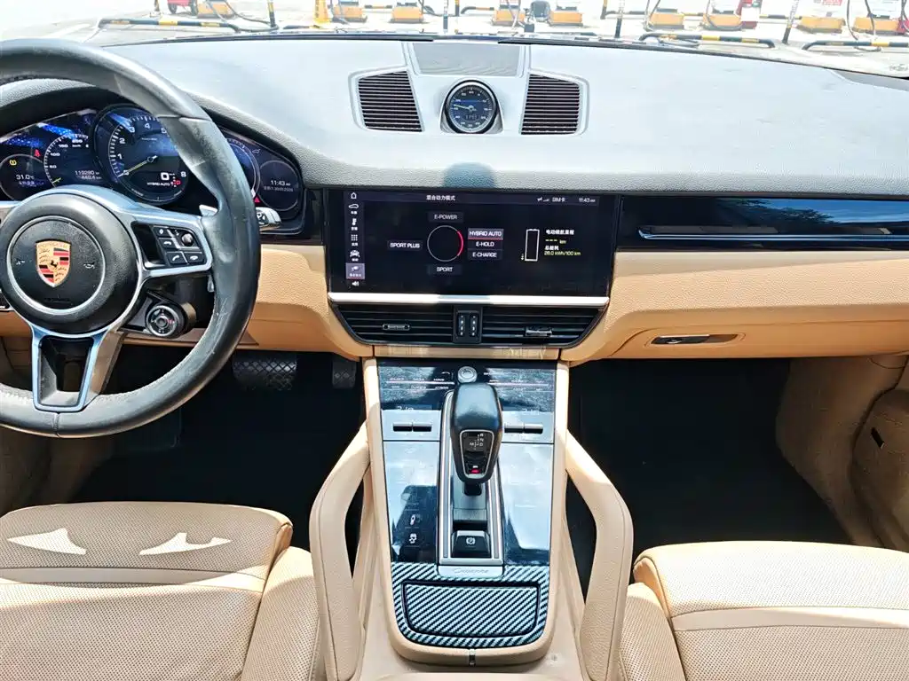 Porsche Cayenne New Energy 2019 Cayenne E-Hybrid 2.0T фото 18