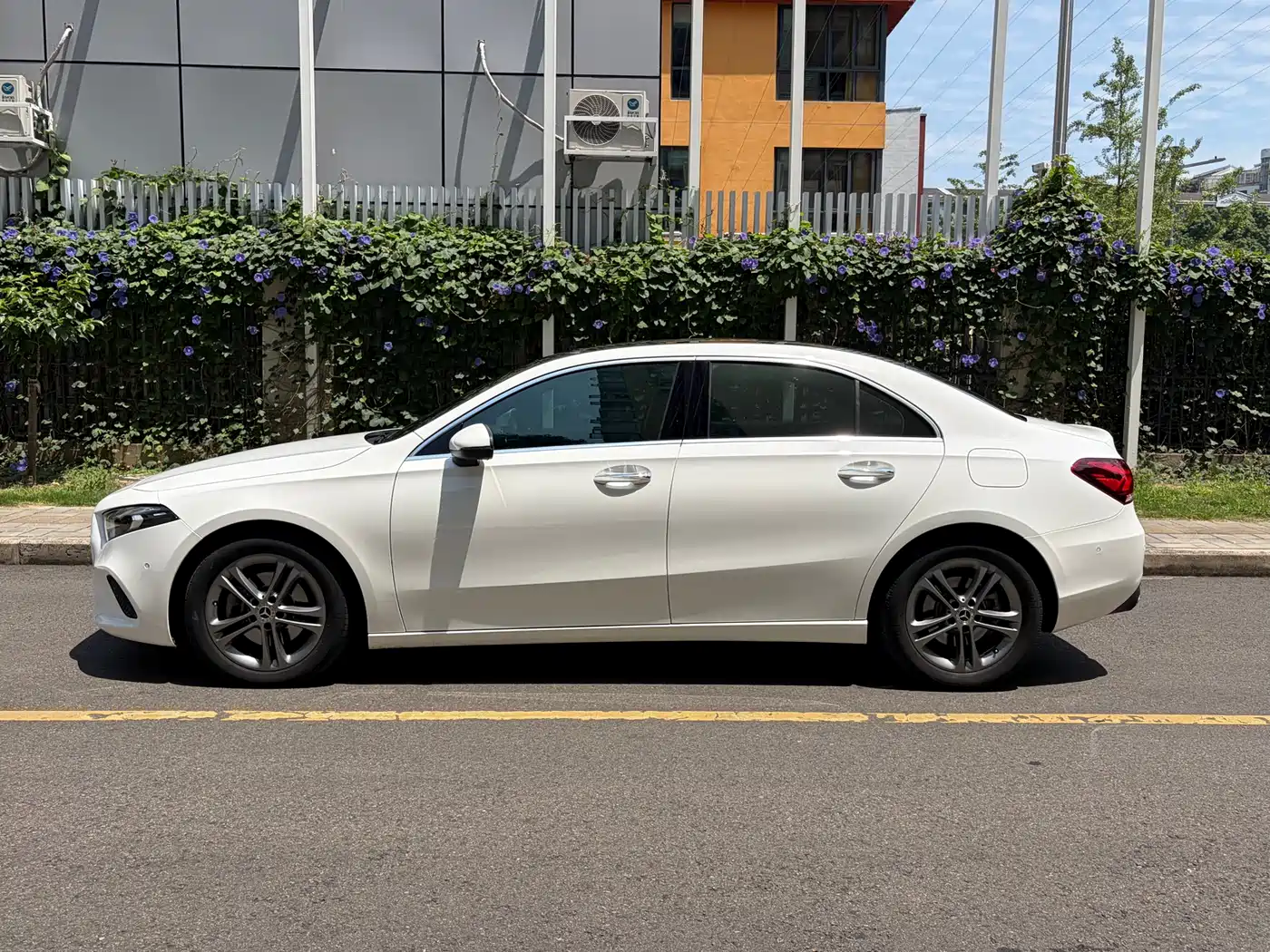 Mercedes-Benz A-Class 2019 A 200 L фото 8