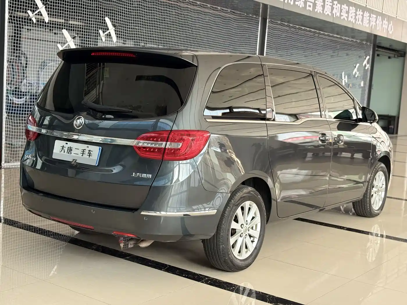 Buick GL8 2018 28T Comfort China VI фото 6