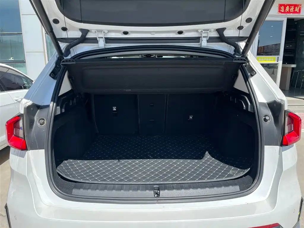 BMW X1 2023 sDrive20Li X Design Package фото 9