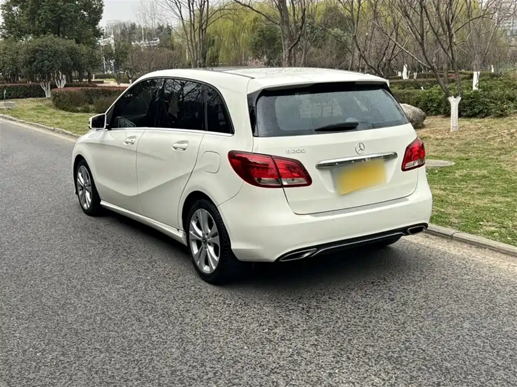 Mercedes-Benz B-Class 2017 B 200 Dynamic фото 22
