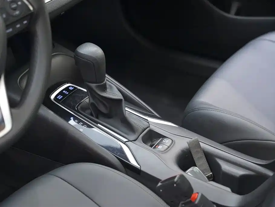 Toyota Levin 2022 Dual Engine 1.8H E-CVT Luxury Edition фото 12