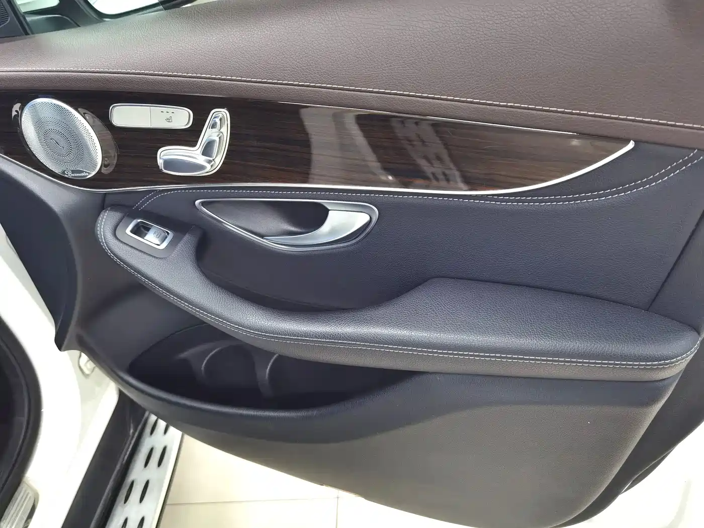 Mercedes-Benz GLC 2017 GLC 260 4MATIC Luxury фото 10