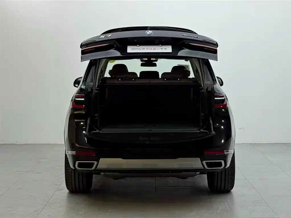 BMW X7 2023 xDrive40i Leading Luxury Package фото 6