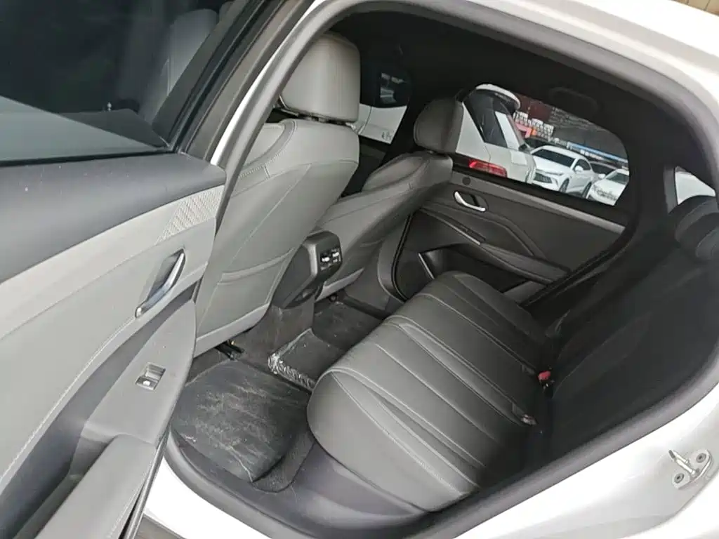 Photo 17 - BYD Qin PLUS