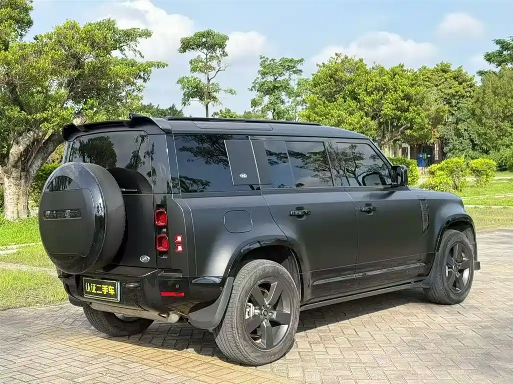 Land Rover Defender 2024 110 3.0T P400 X-DYNAMIC HSE фото 3