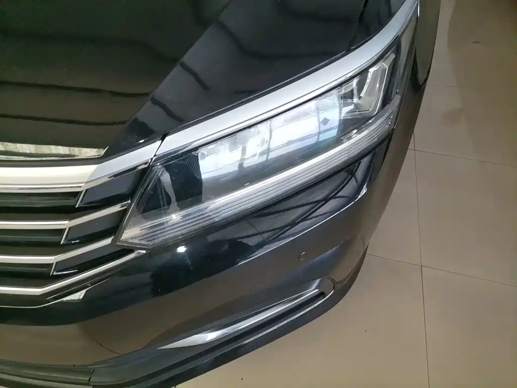 Volkswagen Passat 2017 330TSI DSG Prestige фото 17