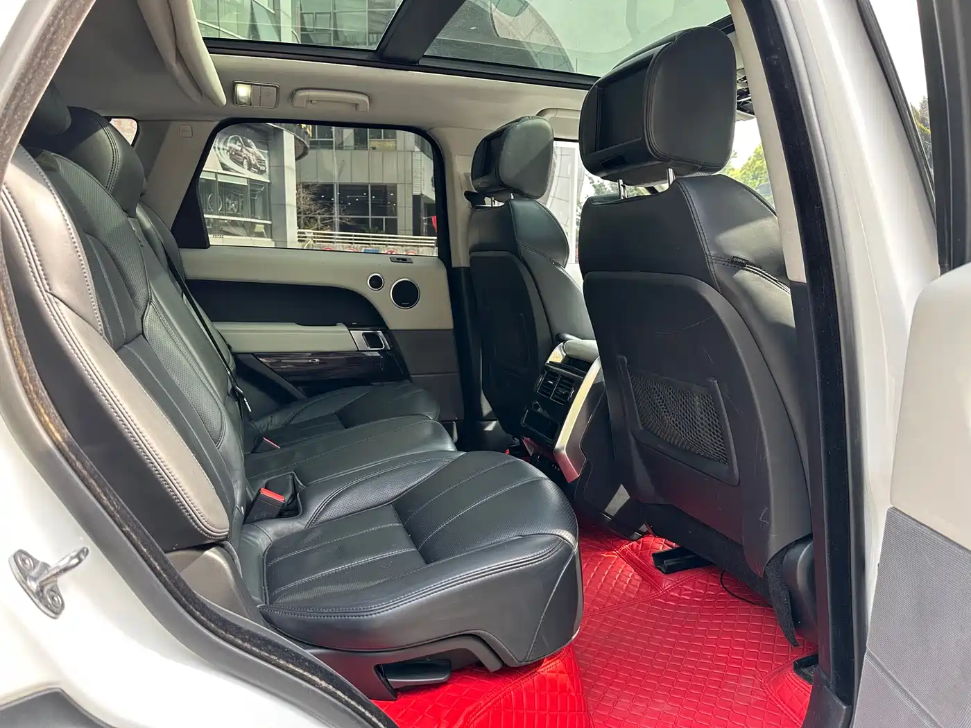 Land Rover Range Rover Sport 2015 3.0 SC V6 HSE фото 7