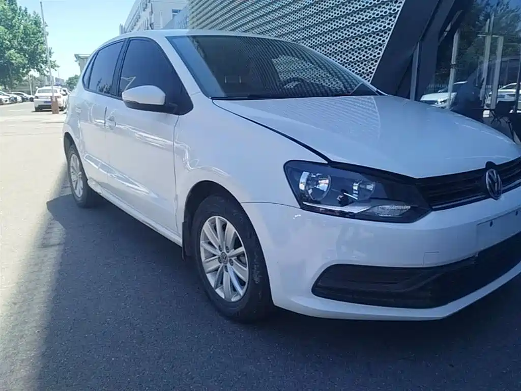 Volkswagen Polo 2018 1.5L Auto Safe Drive фото 7