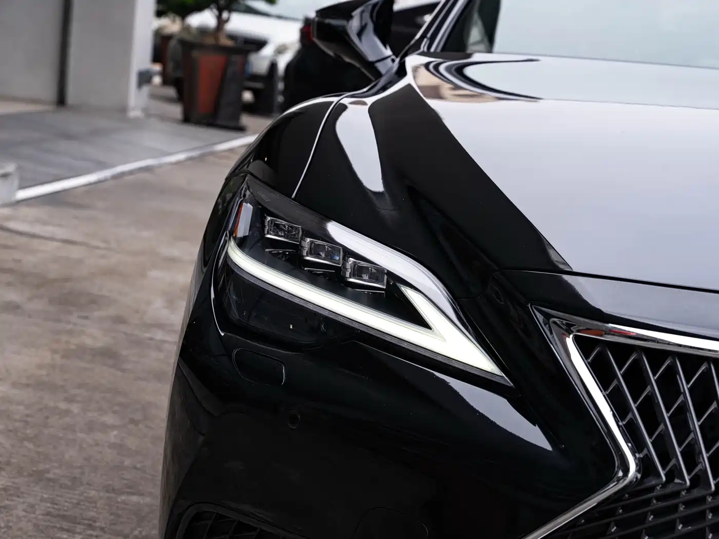 Lexus LS 2021 500h Excellence Edition фото 6