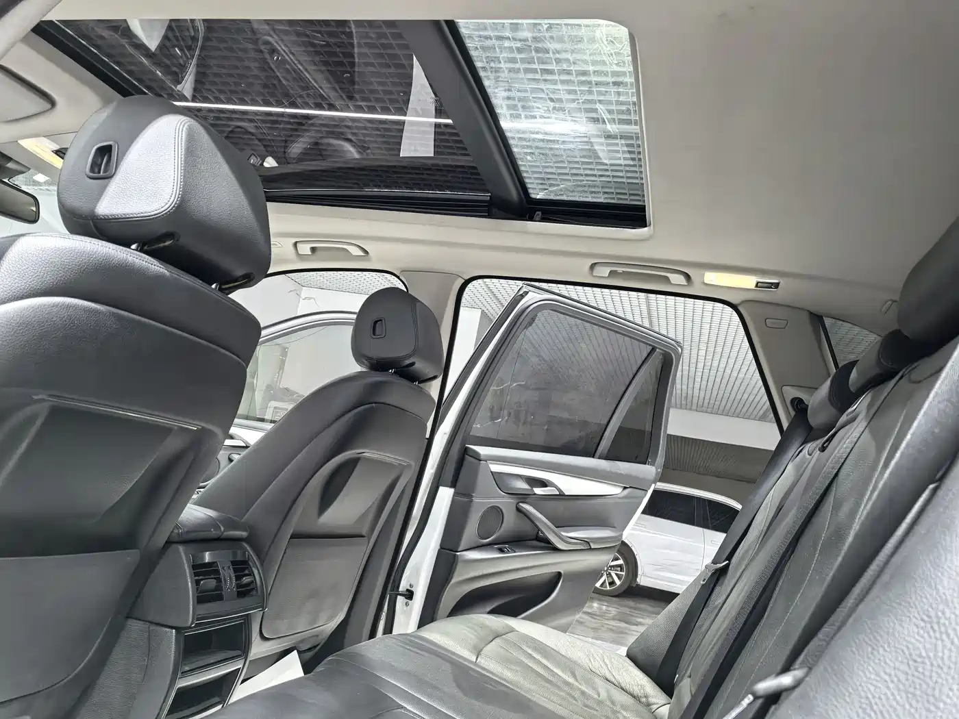 BMW X5 (Import) 2018 xDrive35i M Sport Model фото 12