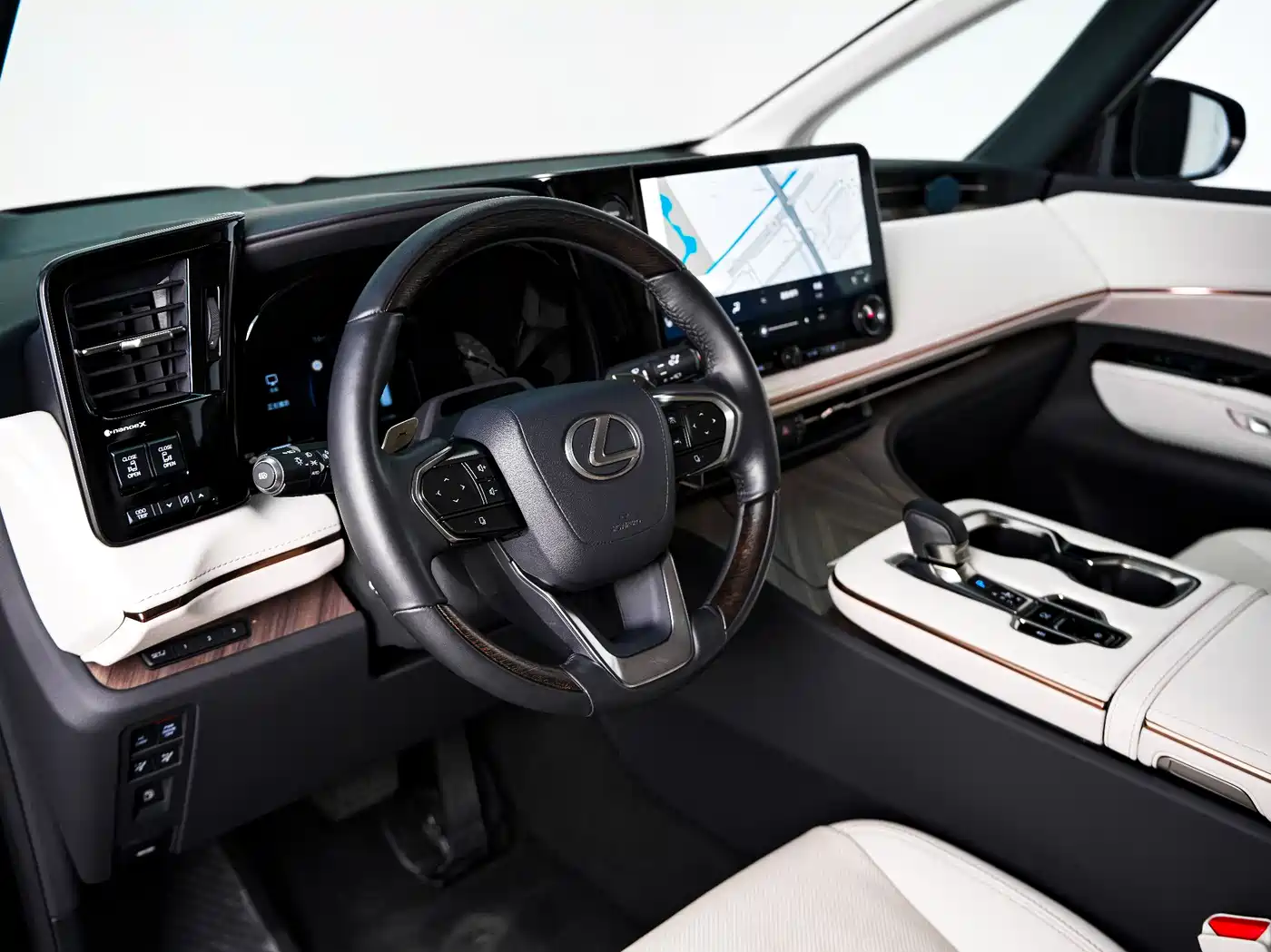 Lexus LM 2025 Model 500h Six-Seater Prestige Edition фото 9