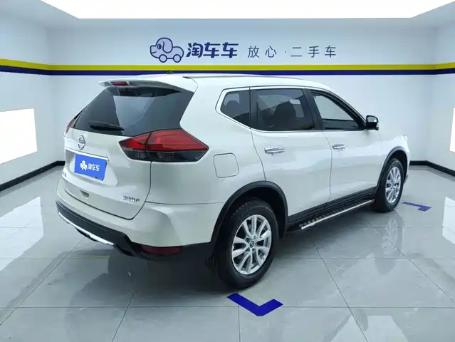 Nissan X-Trail 2021 2.0L CVT 2WD XL Premium Smart Luxury — фото 3