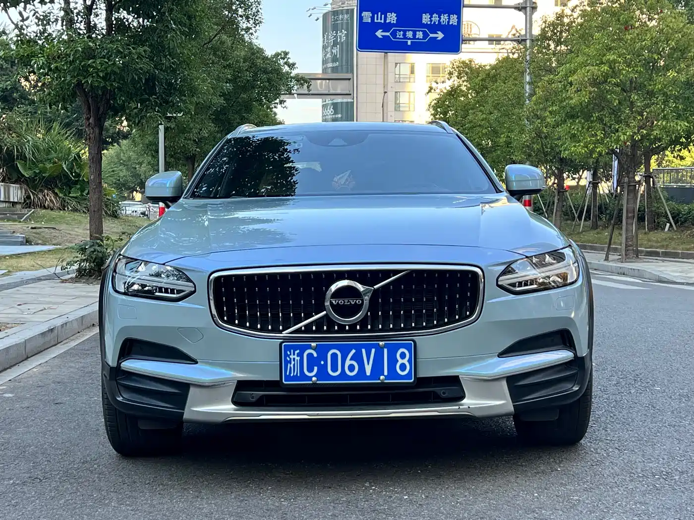Volvo V90 2018 2017 Cross Country T5 AWD Smart Edition