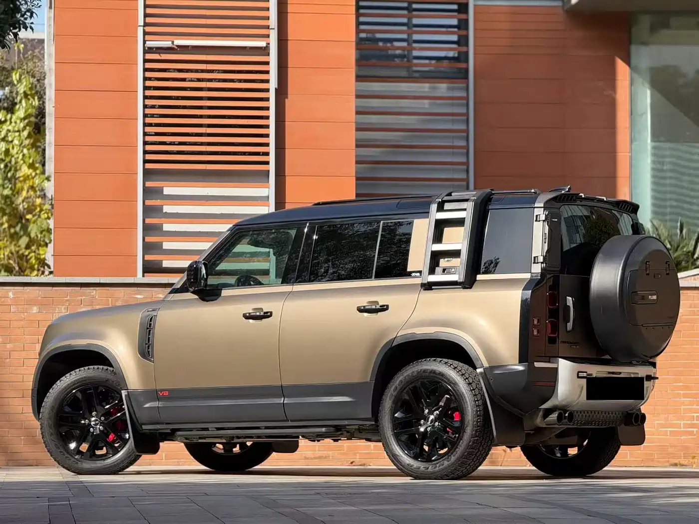 Land Rover Defender 2020 2020 Model 110 P400 HSE