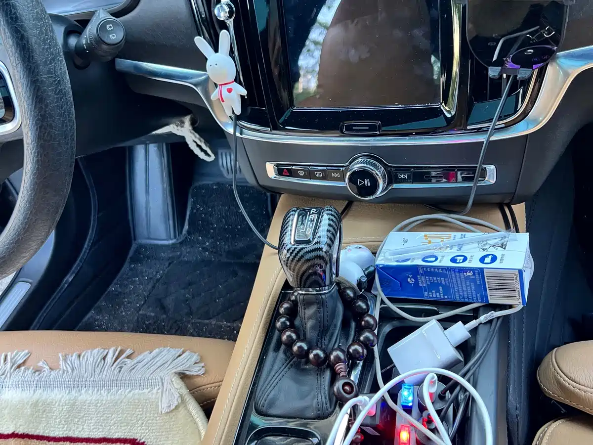 Photo 12 - Volvo V90
