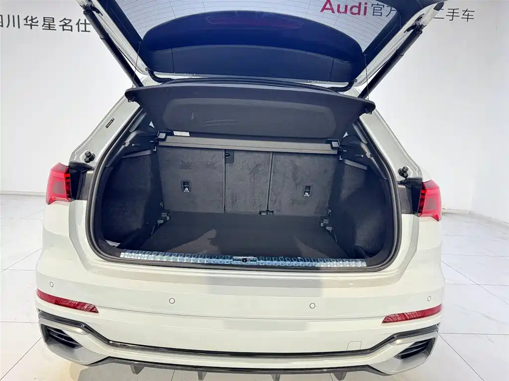 Audi Q3 2024 35 TFSI Fashion Sport фото 6