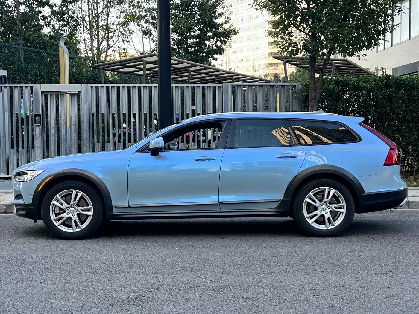 Volvo V90 2018 2017 Cross Country T5 AWD Smart Edition