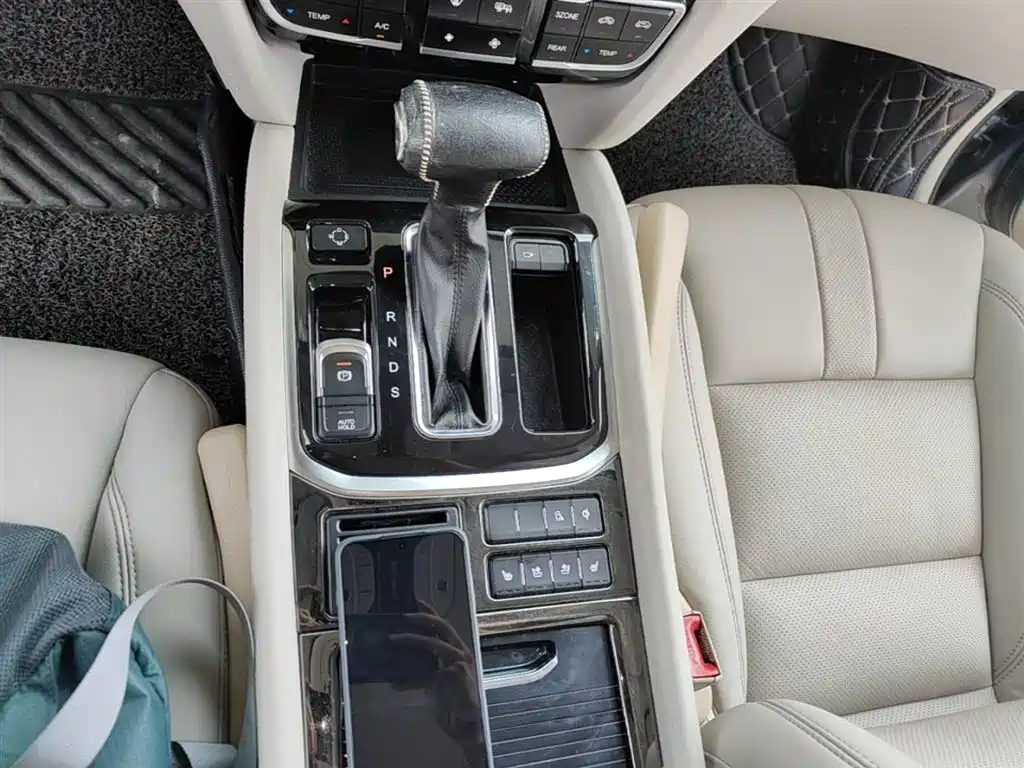 GAC Trumpchi Trumpchi GS8 2017 320T 2WD Luxury Smart Connect (7-seater) фото 14