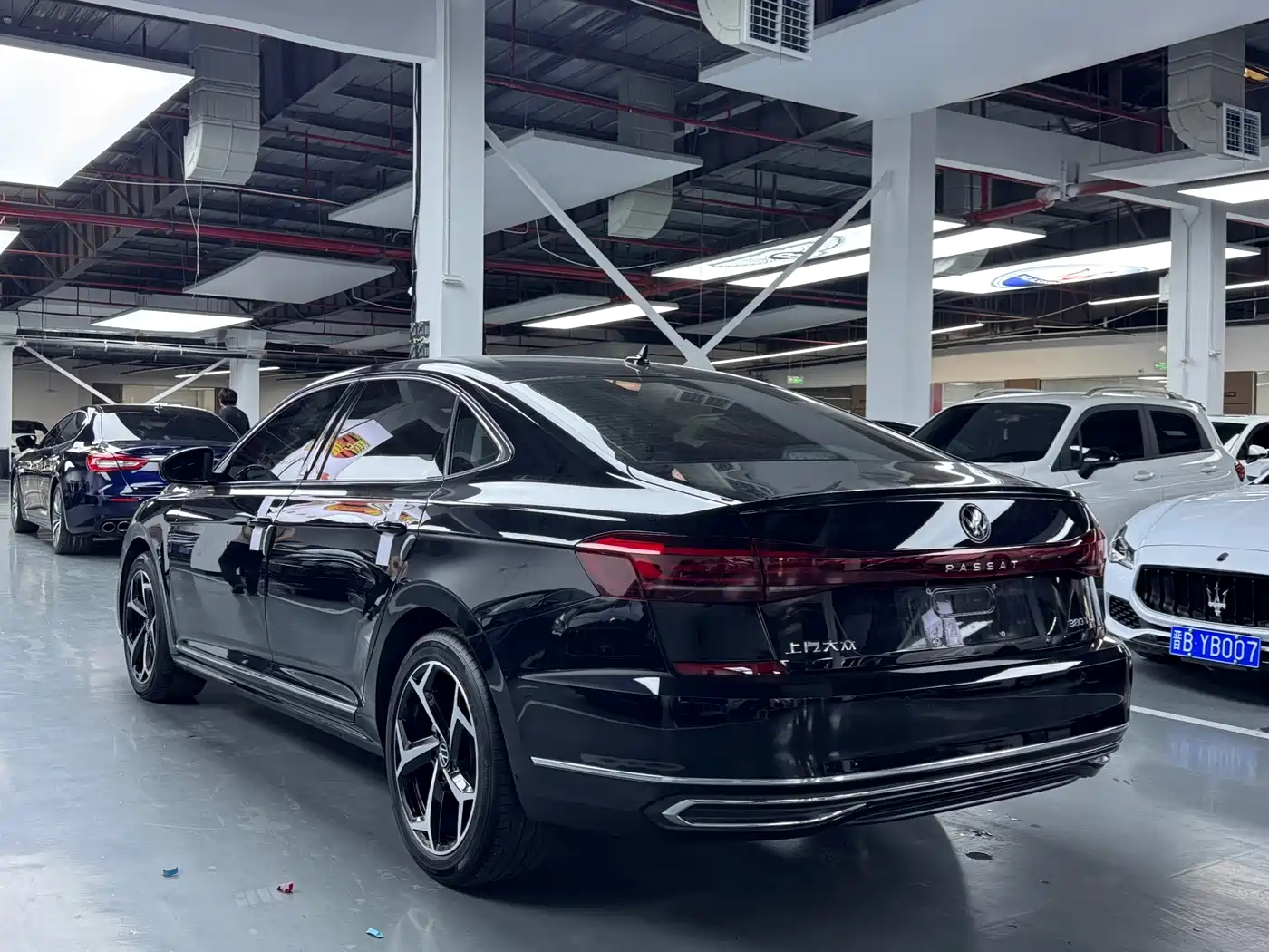 Volkswagen Passat 2024 380TSI Starlight Dragon Soaring Edition фото 16