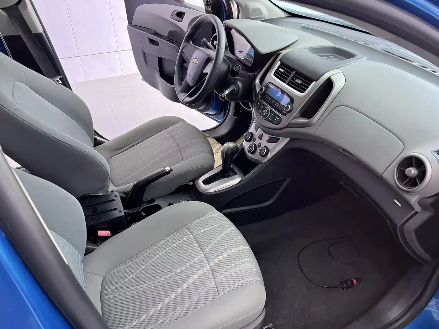 Chevrolet Aveo 2014 Sedan 1.4SL AT Fashion Edition фото 10