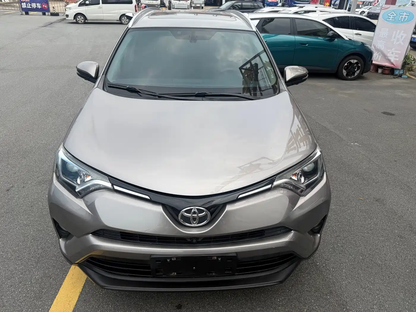 Toyota RAV4 Rongfang 2018 2.0L CVT 2WD Trend X Edition фото 3
