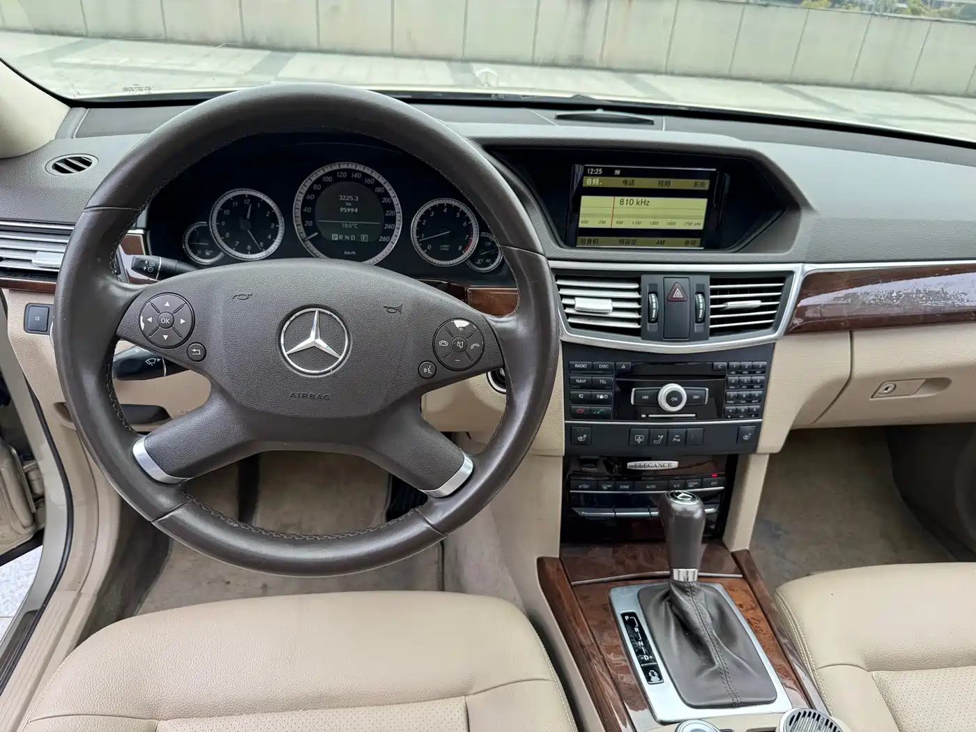 Mercedes-Benz E-Class 2011 E 200 L CGI Elegance фото 11