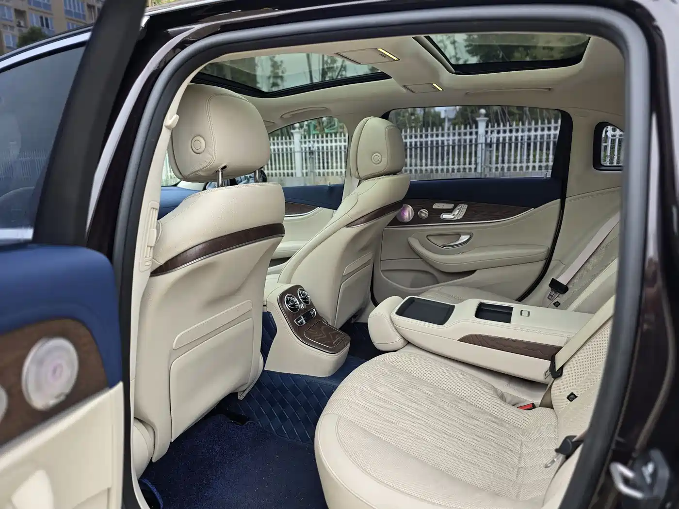 Mercedes-Benz E-Class 2021 Facelift E 300 L Sport Premium фото 7