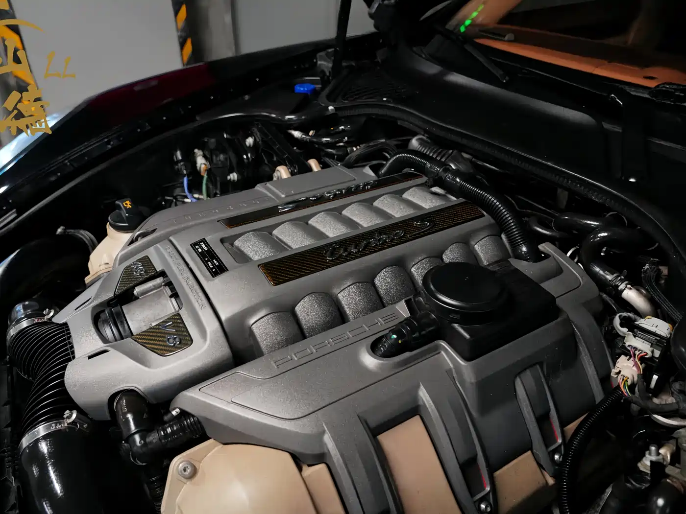 Porsche Panamera 2012 Panamera Turbo S 4.8T фото 24