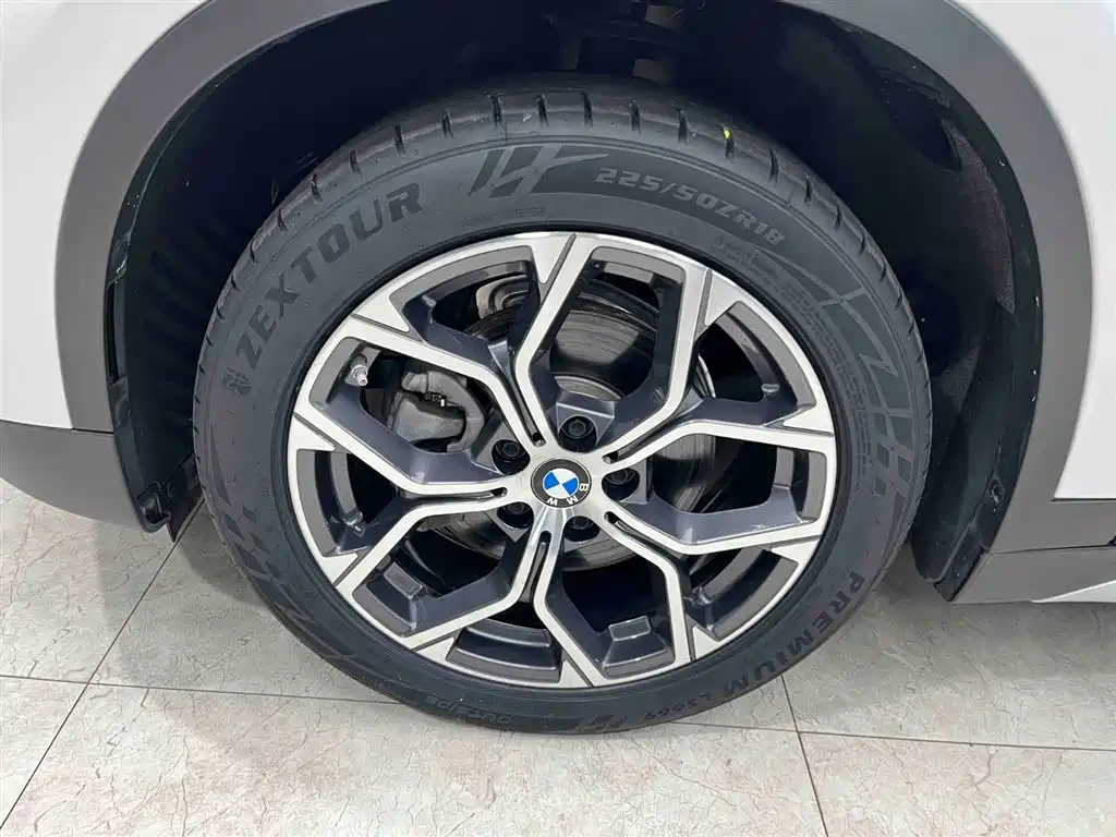 BMW X1 2022 sDrive20Li Fashion фото 21