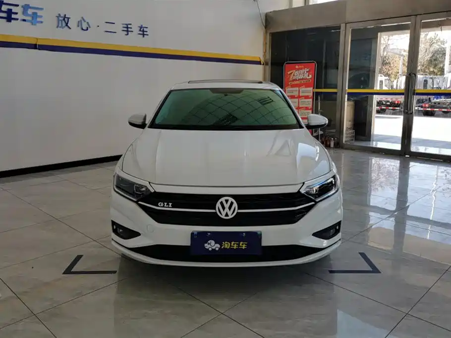 Volkswagen Sagitar 2022 280TSI DSG Surpassing Edition фото 2