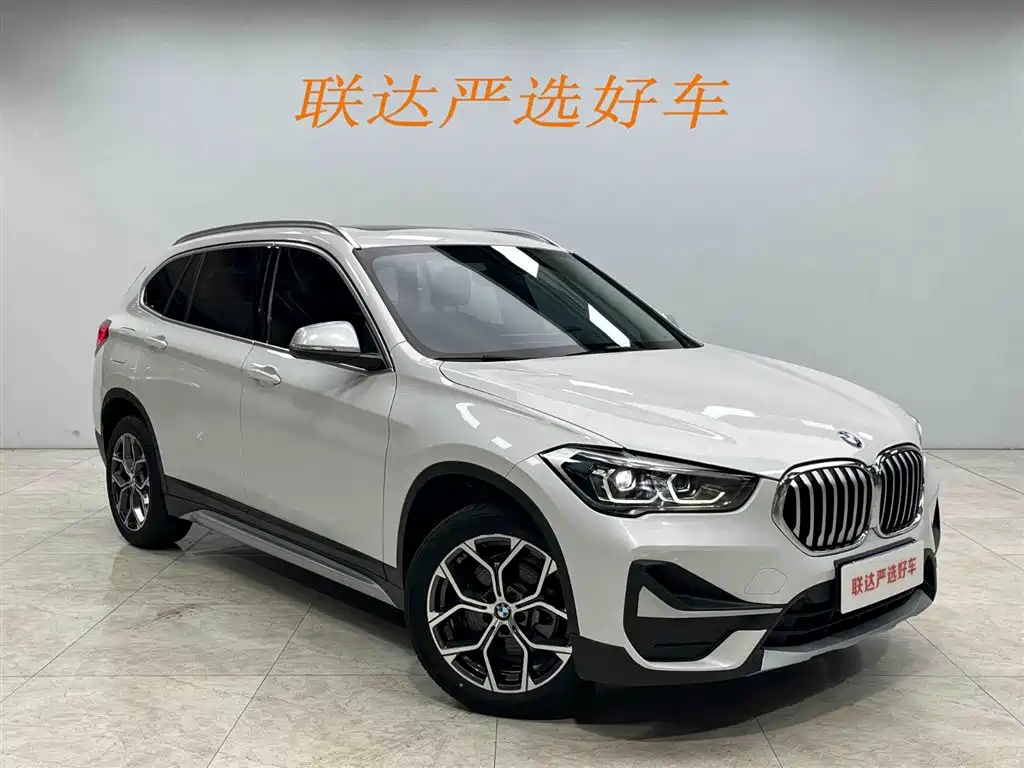 BMW X1 2022 sDrive20Li Fashion фото 24