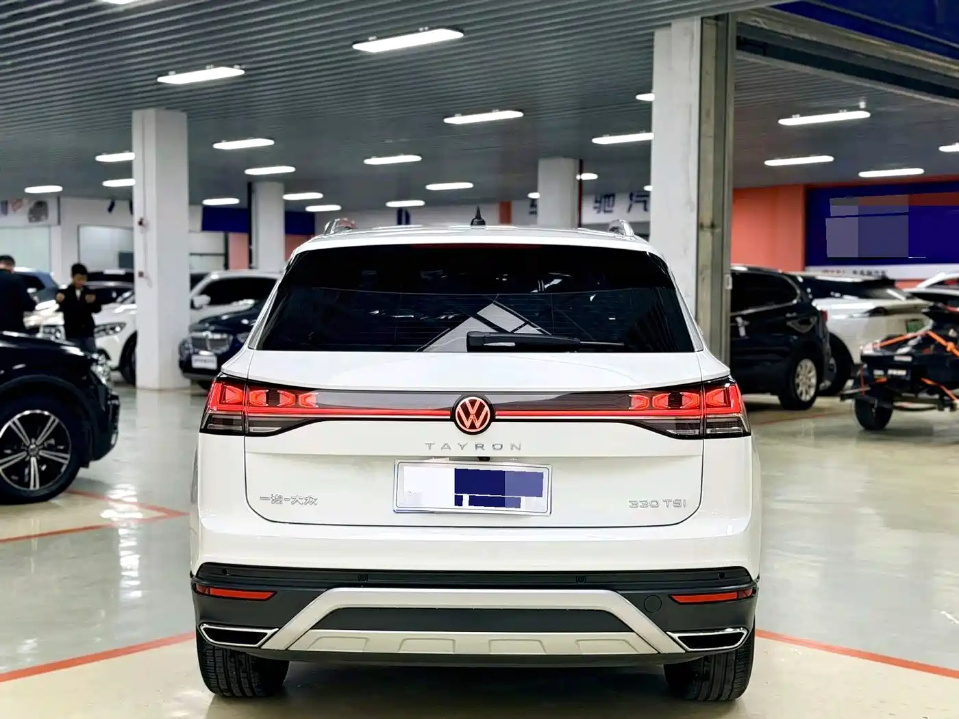 Volkswagen Tayron 2023 330TSI 2WD Luxury Plus Advanced Edition фото 5