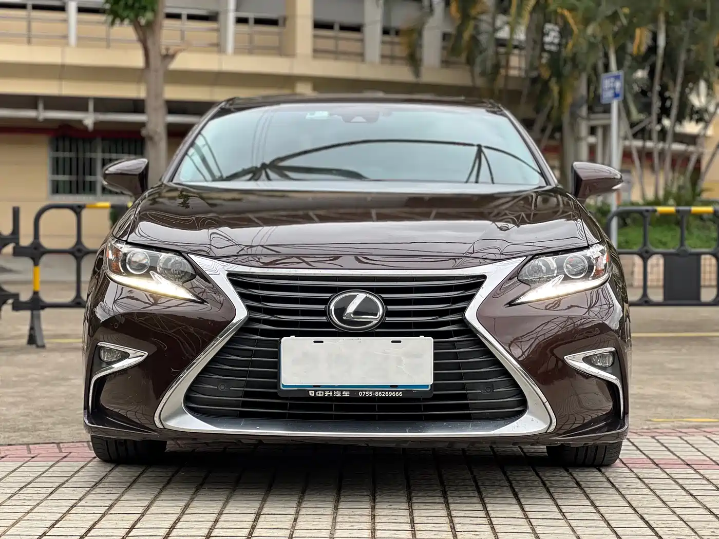 Lexus ES 2015 200 Comfort Edition фото 4