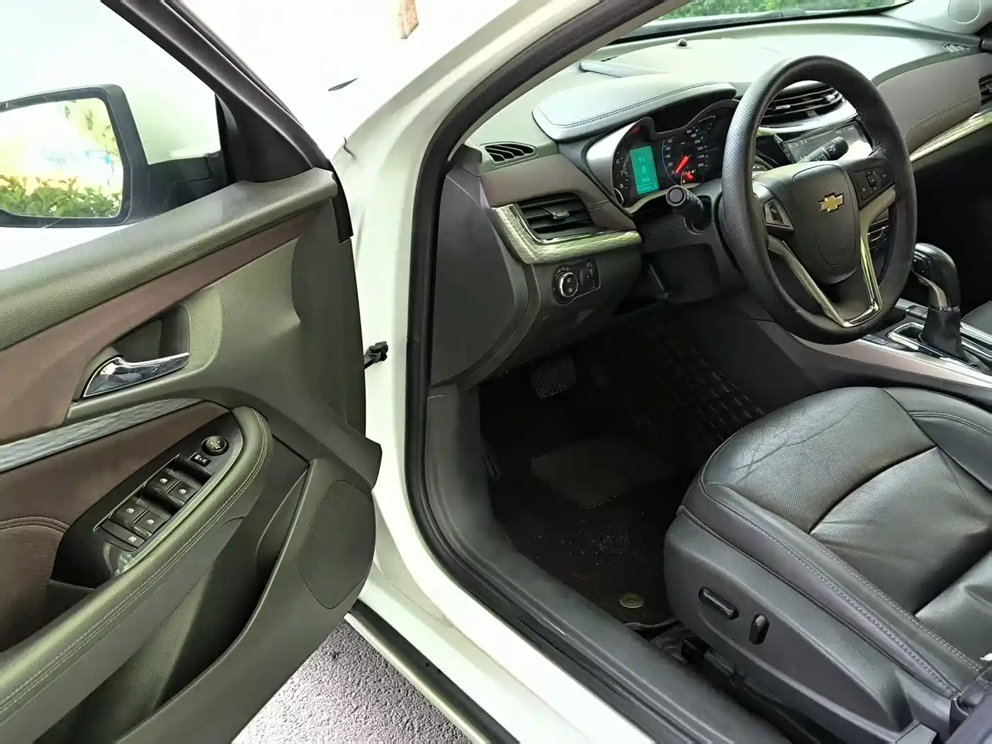 Chevrolet Malibu 2017 1.5T Automatic Luxury Edition фото 7