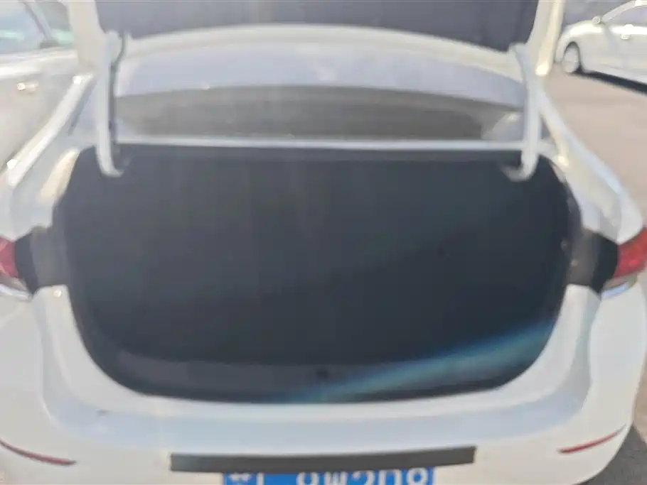 Buick Excelle 2019 18T Auto Connected Elite China VI фото 4