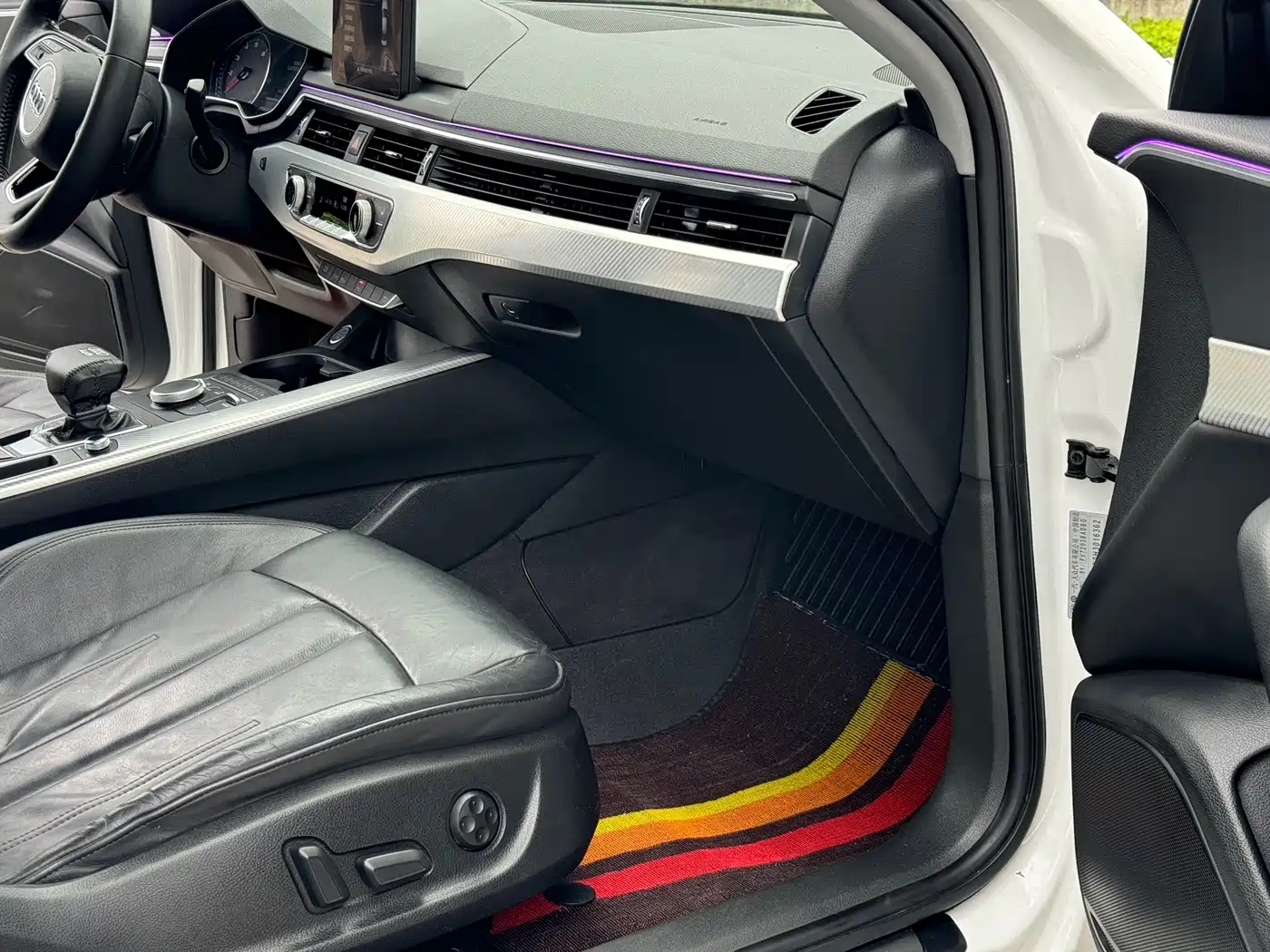 Audi A4L 2017 40 TFSI Fashion Edition фото 11