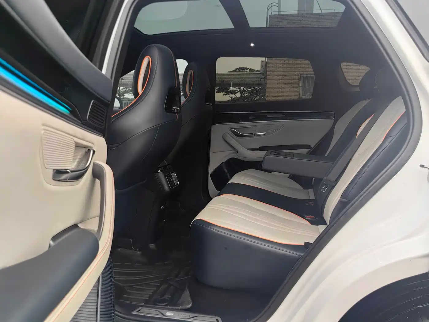 BYD Song PLUS PHEV 2024 Glory Edition DM-i 150km Flagship PLUS фото 12