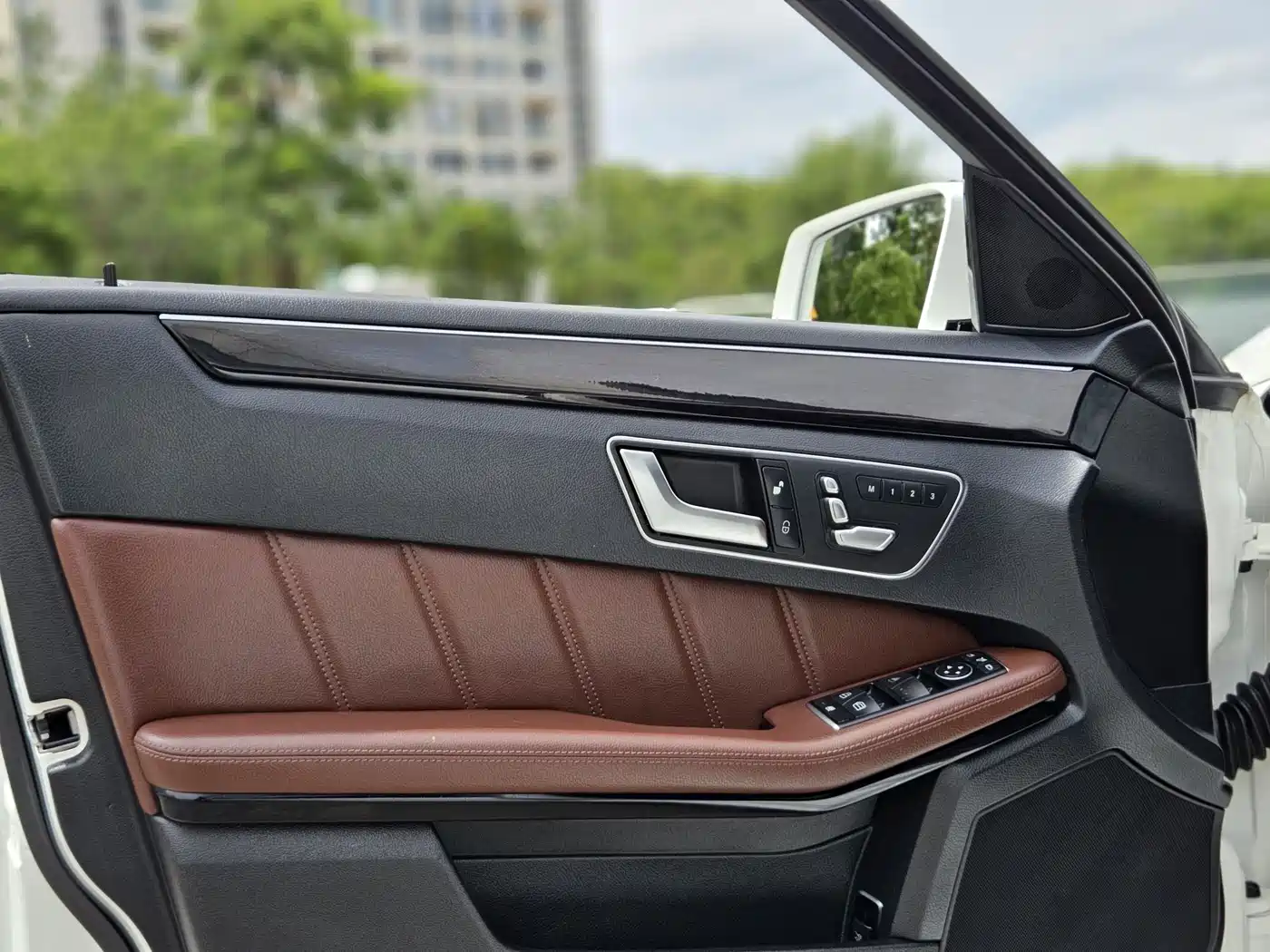 Mercedes-Benz E-Class 2015 E 260 L Sport Luxury фото 20