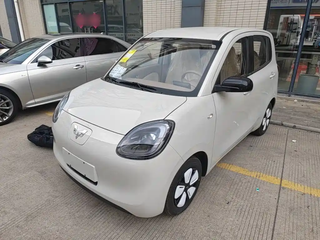 Wuling Motors Hongguang MINIEV 2025 4-Door Advanced
