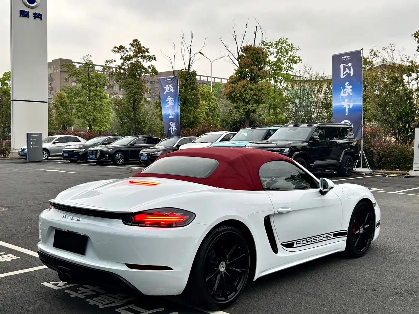 Porsche 718 2018 Boxster 2.0T фото 6