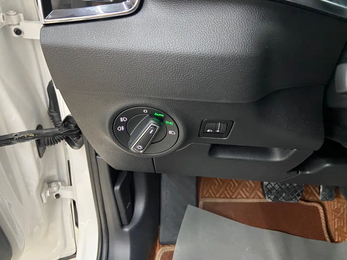 Škoda Karoq 2022 TSI280 Luxury Edition фото 20