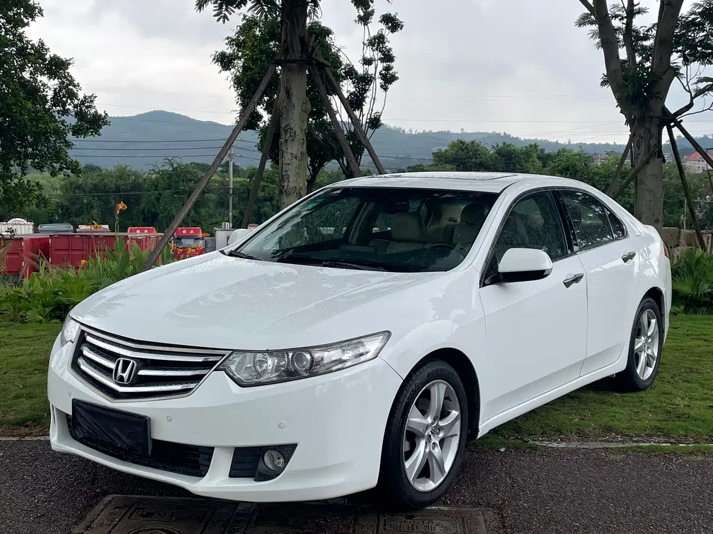 Honda Spirior 2011 2009 Model 2.4L Luxury Edition