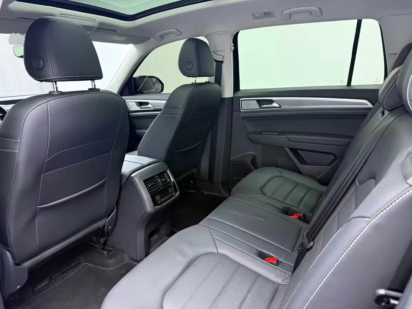 Volkswagen Teramont 2020 380TSI 4WD Luxury Edition China VI фото 9
