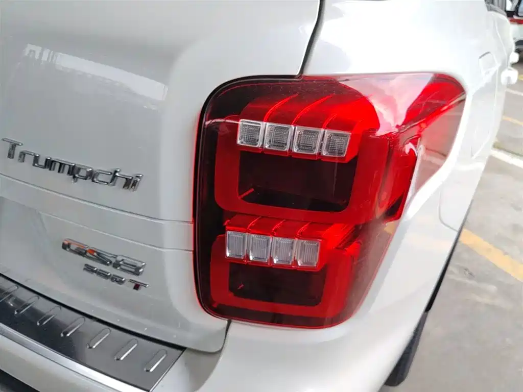 GAC Trumpchi Trumpchi GS8 2020 390T 2WD Luxury Smart Connect Anniversary Edition (7-Seater) фото 8