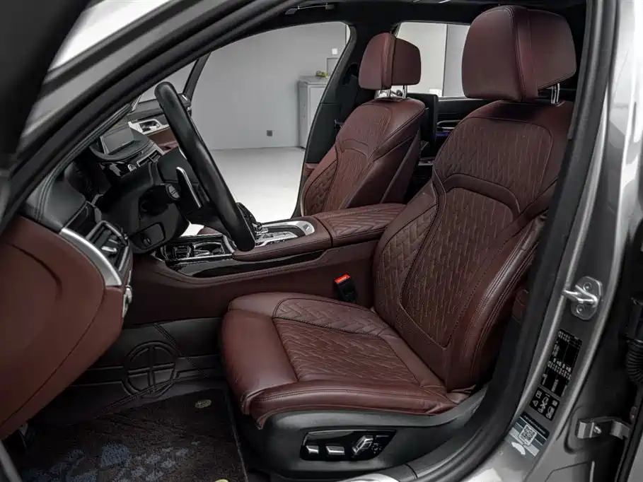 BMW 7 Series 2019 750Li xDrive V8 M Sport Package фото 26