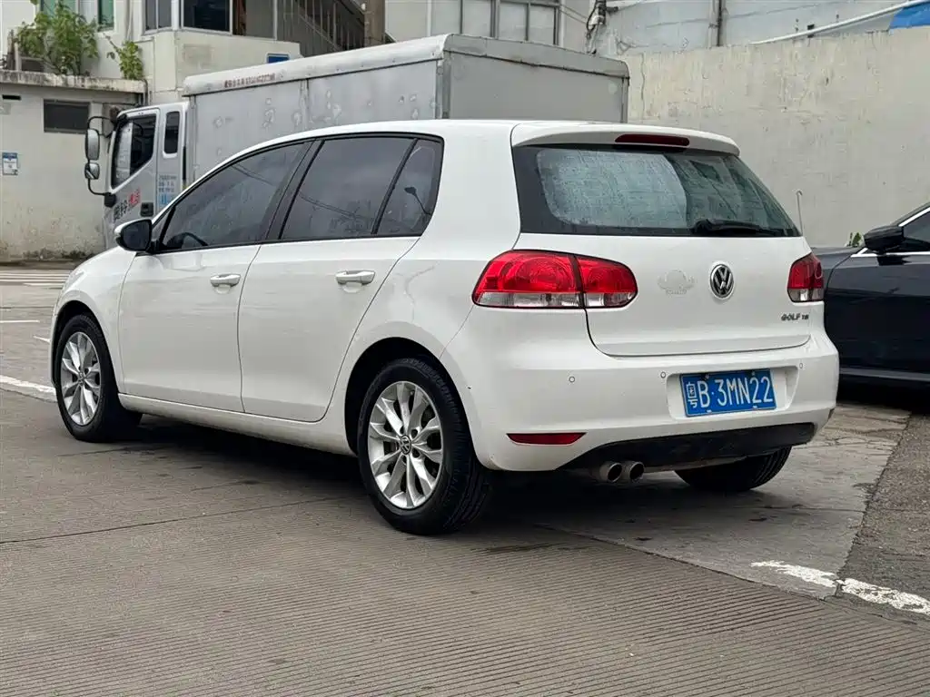 Volkswagen Golf 2012 1.4TSI Automatic Luxury фото 7