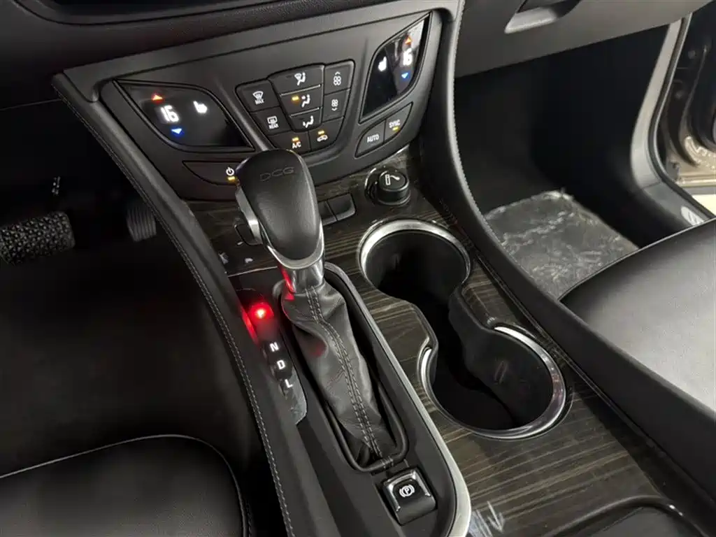 Buick Envision Plus 2018 20T 2WD Elite фото 18