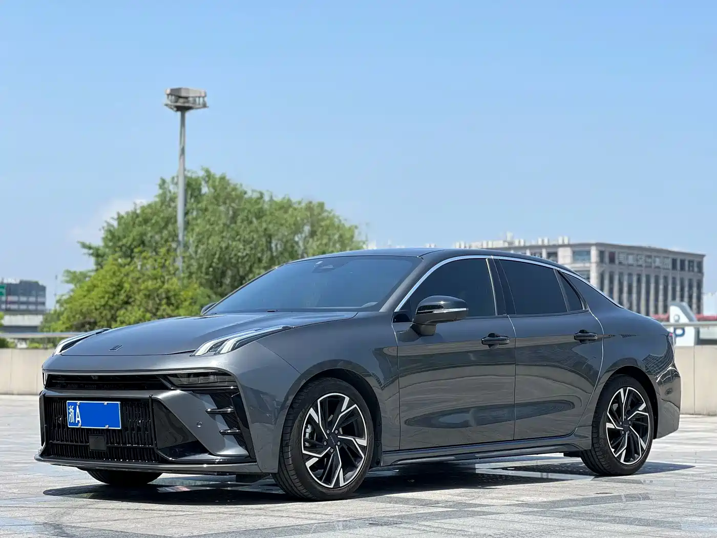LYNK 03 2023